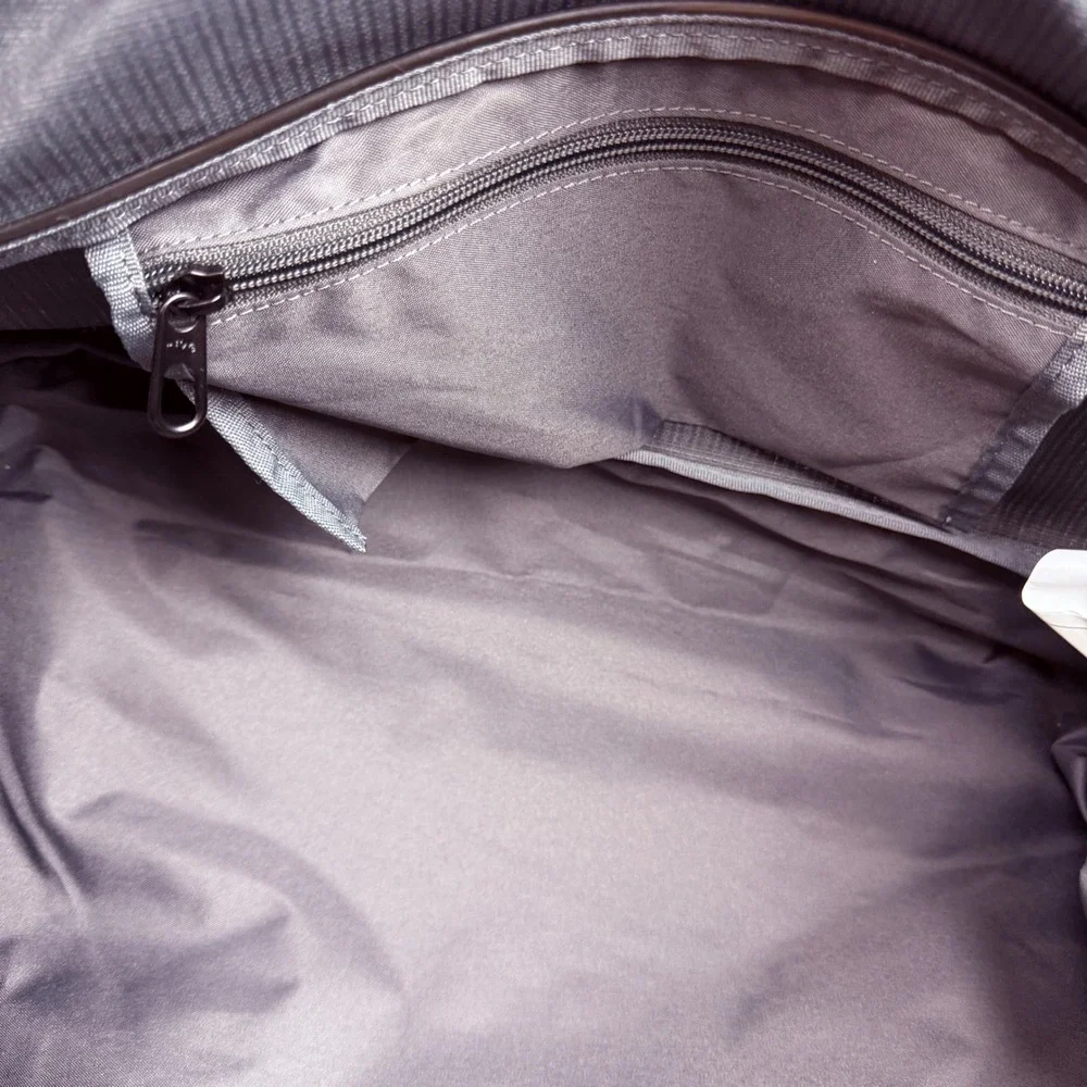 Nike Brasilia Small Duffel Bag Iron‎ Grey Flame Swoosh DQ4479-068 Sample